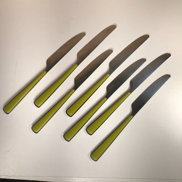 7 Cambridge Fiesta Merengue Dinner Knives Flatware Stainless Steel Lime Green - Picture 3 of 6